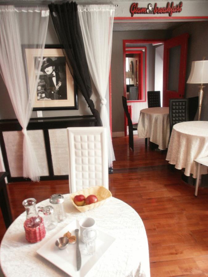 Celebrities Hotel Montreal Bilik gambar